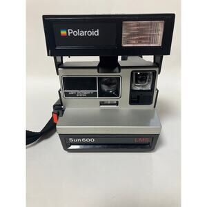 Polaroid Sun 600 Vintage Land Camera Instant VTG 80s Untested w/ Strap USA